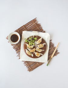 筷子下的美食文化，探索带筷的餐饮品牌世界